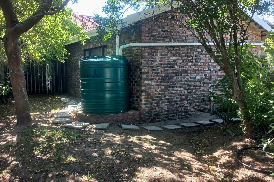 5 Bedroom Property for Sale in Kingfisher Creek Western Cape